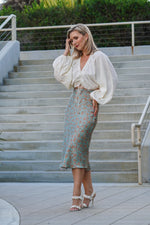Load image into Gallery viewer, CATALINA CROPPED LACED UP BLOUSE WITH PUFF SLEEVES- IVORY