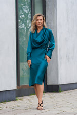 Load image into Gallery viewer, GIANNA SATIN MIDI SKIRT WITH A SLIT- EMERALD