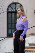 Load image into Gallery viewer, PIPER CRISS CROSS RIBBED SWEATER- LAVANDER